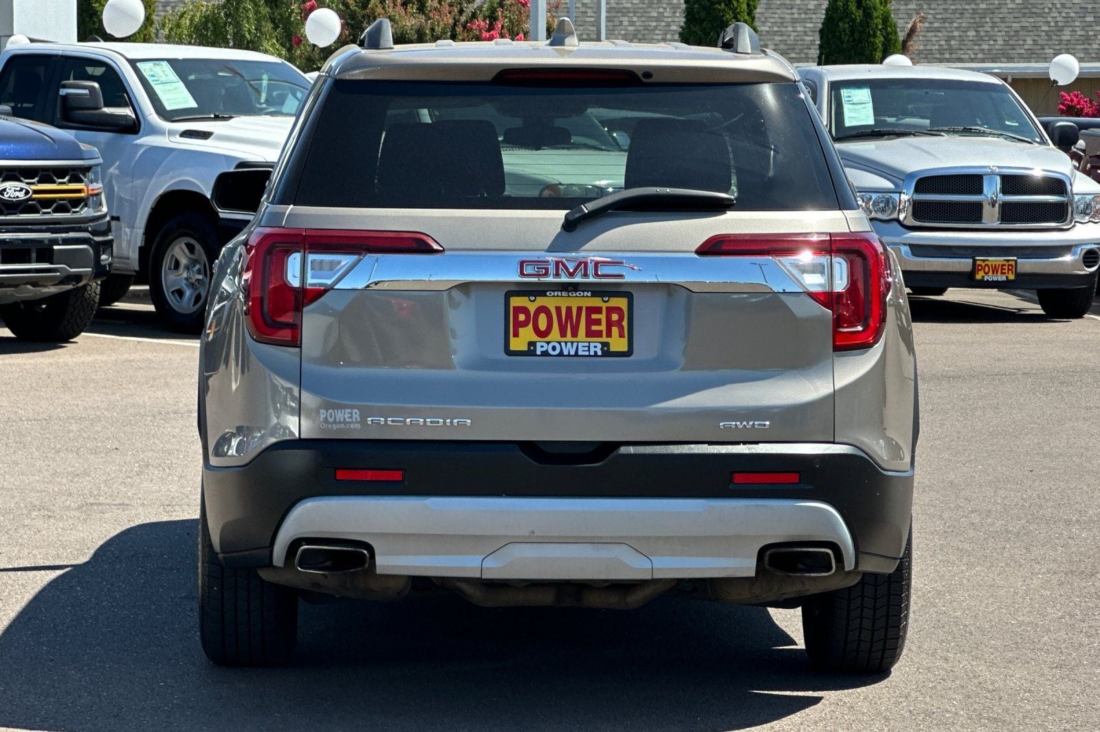 2022 GMC Acadia SLE