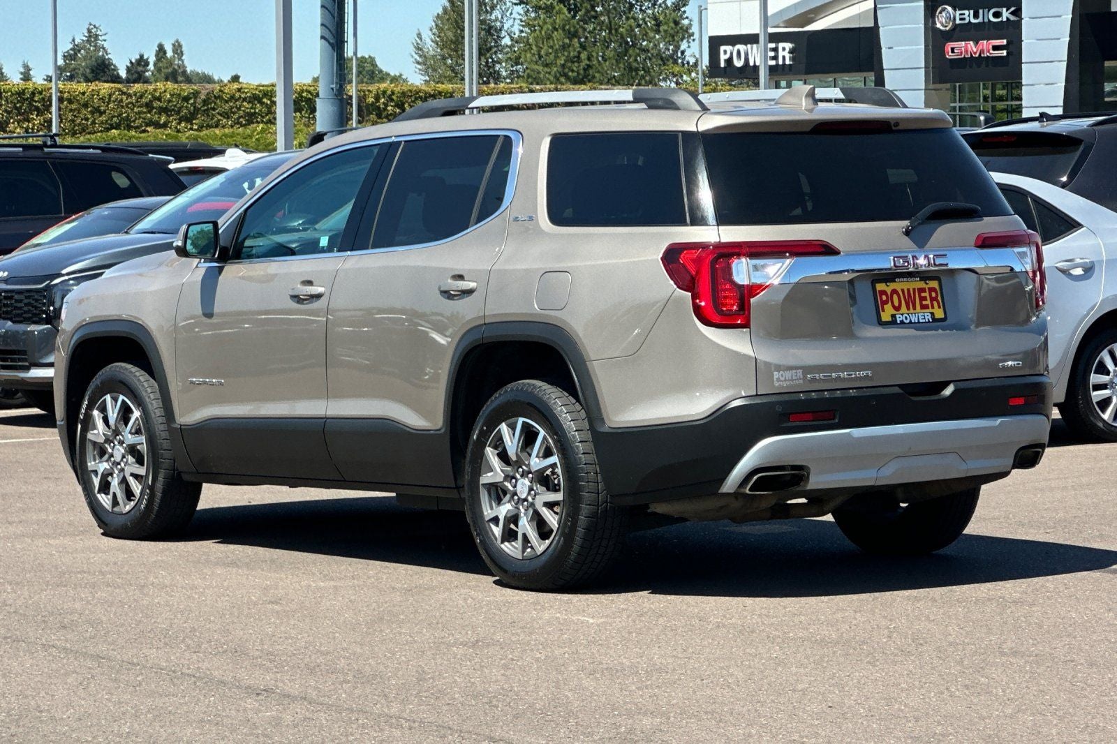 2022 GMC Acadia SLE
