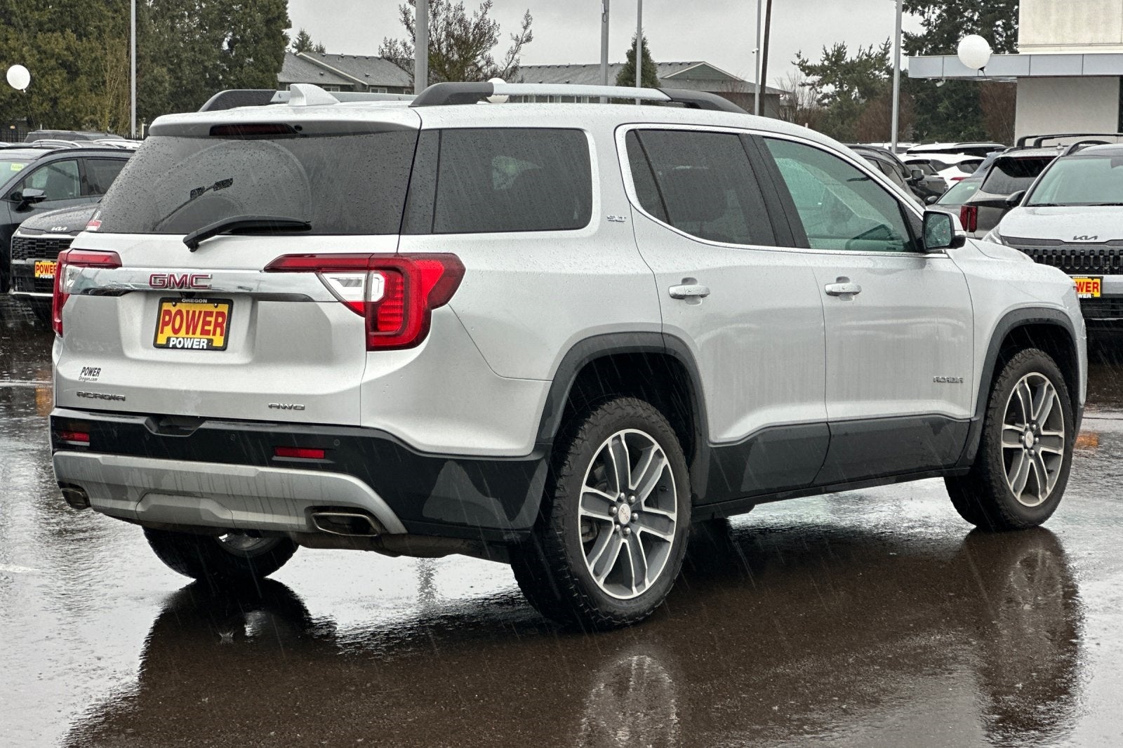 2020 GMC Acadia SLT