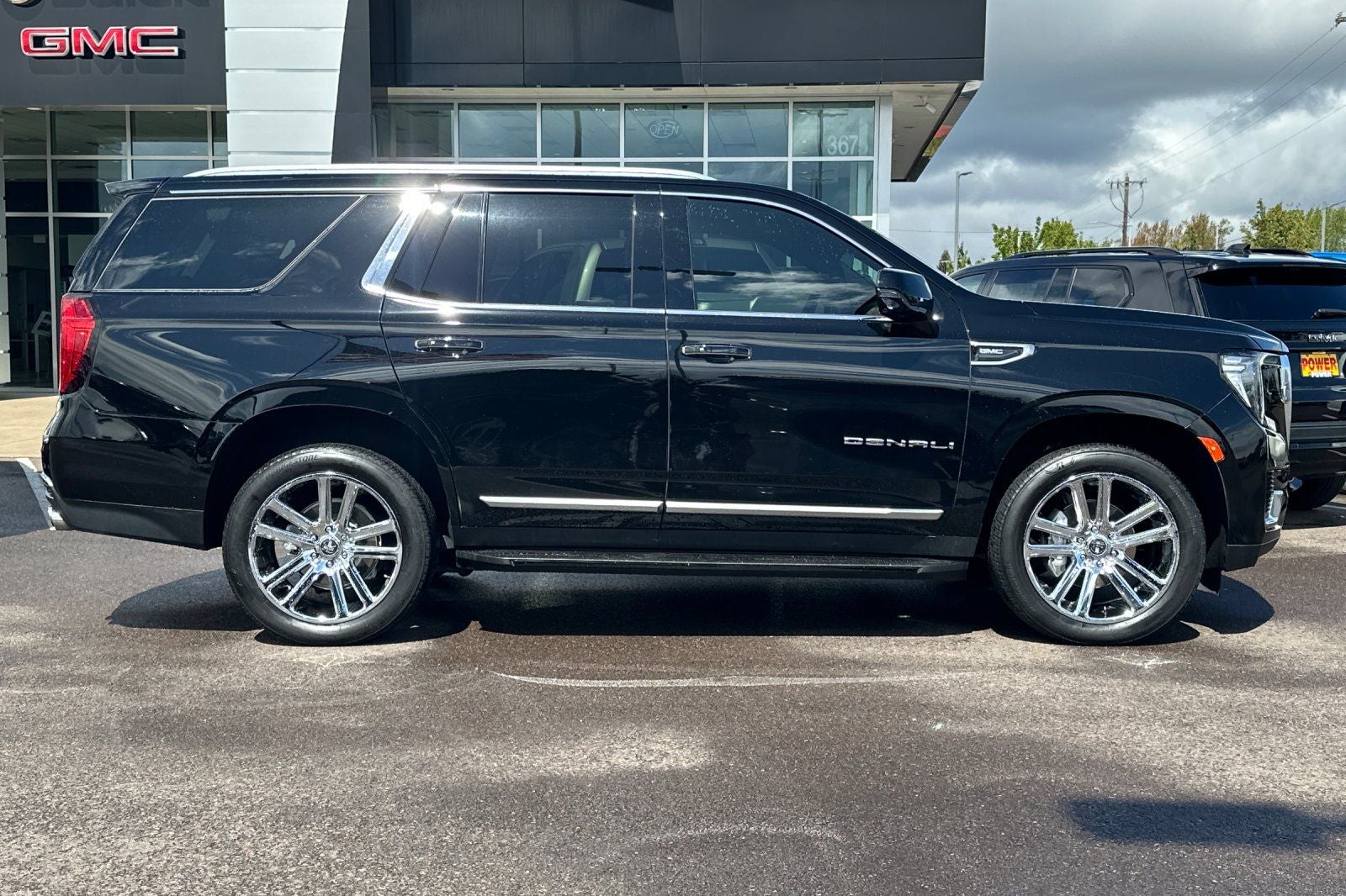2023 GMC Yukon Denali