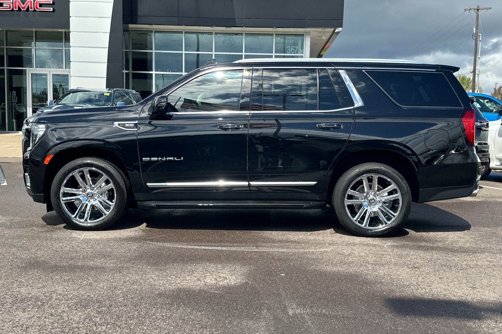 2023 GMC Yukon Denali