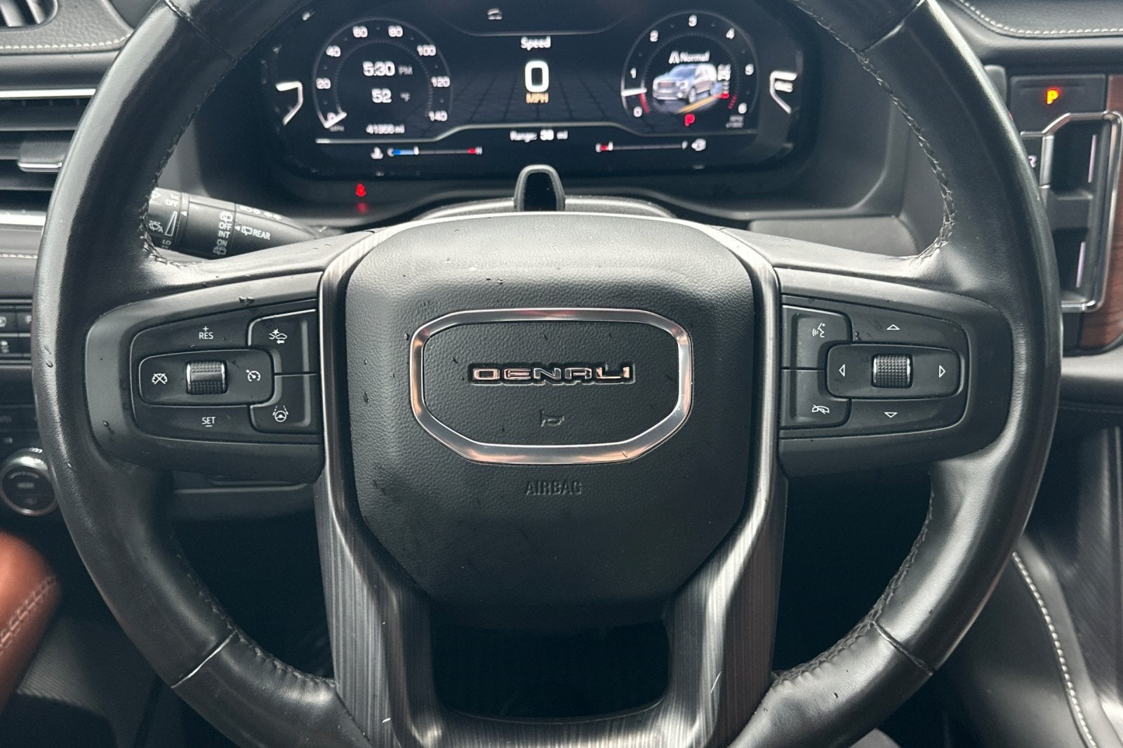2023 GMC Yukon Denali Ultimate
