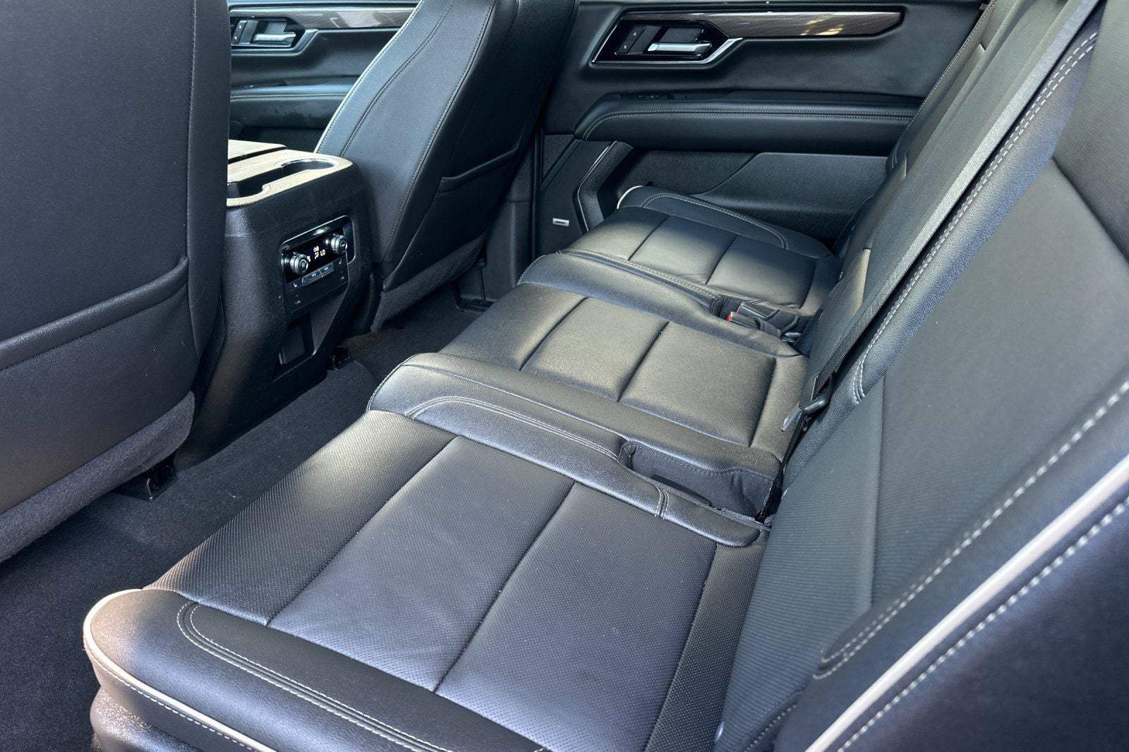 2025 GMC Yukon XL Elevation