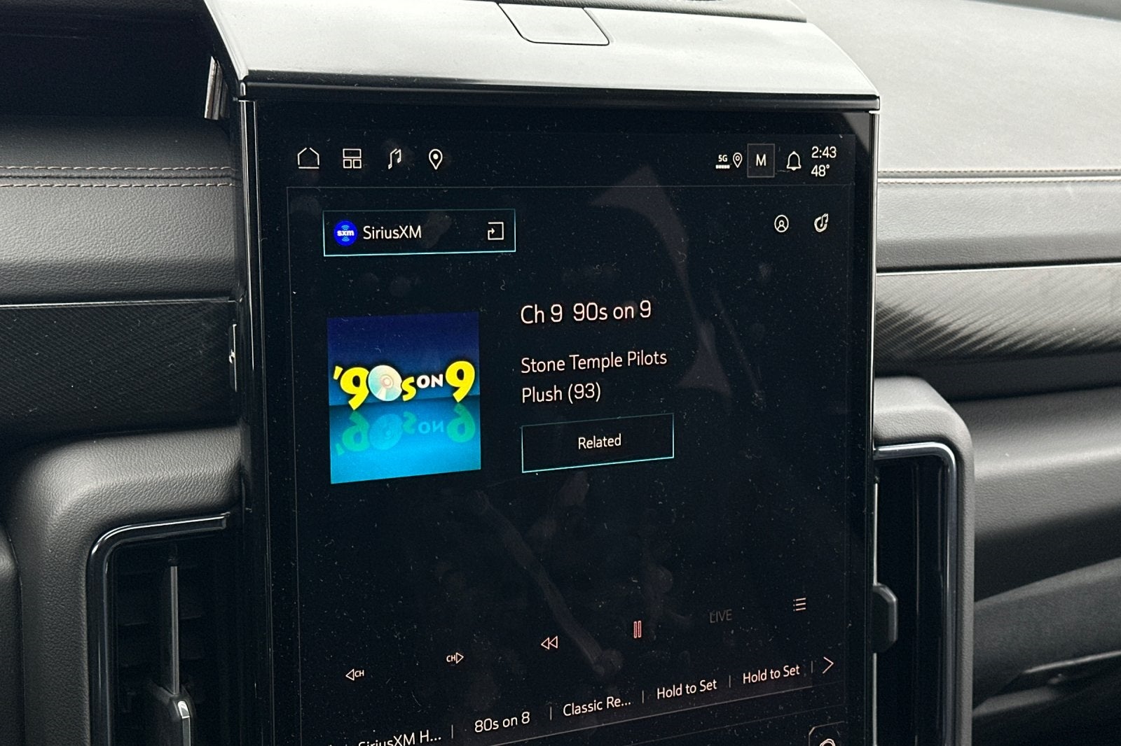 2025 GMC Yukon XL AT4