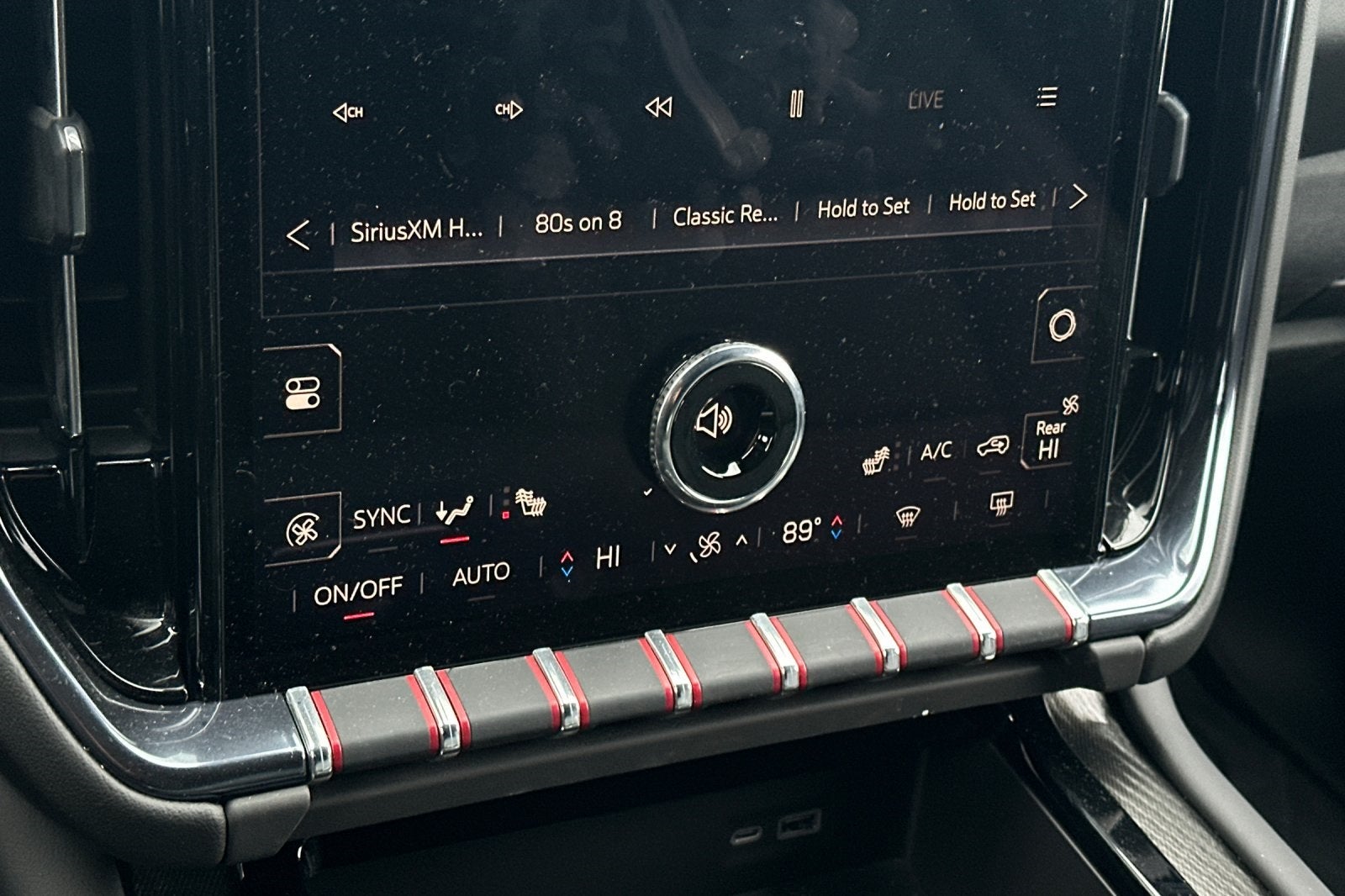 2025 GMC Yukon XL AT4