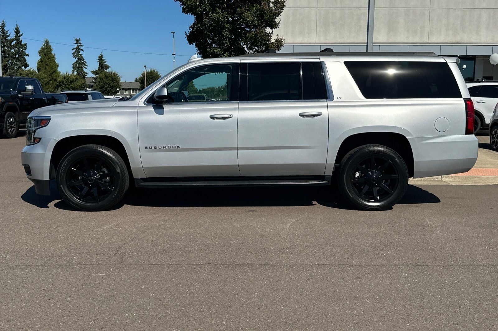 2019 Chevrolet Suburban LT