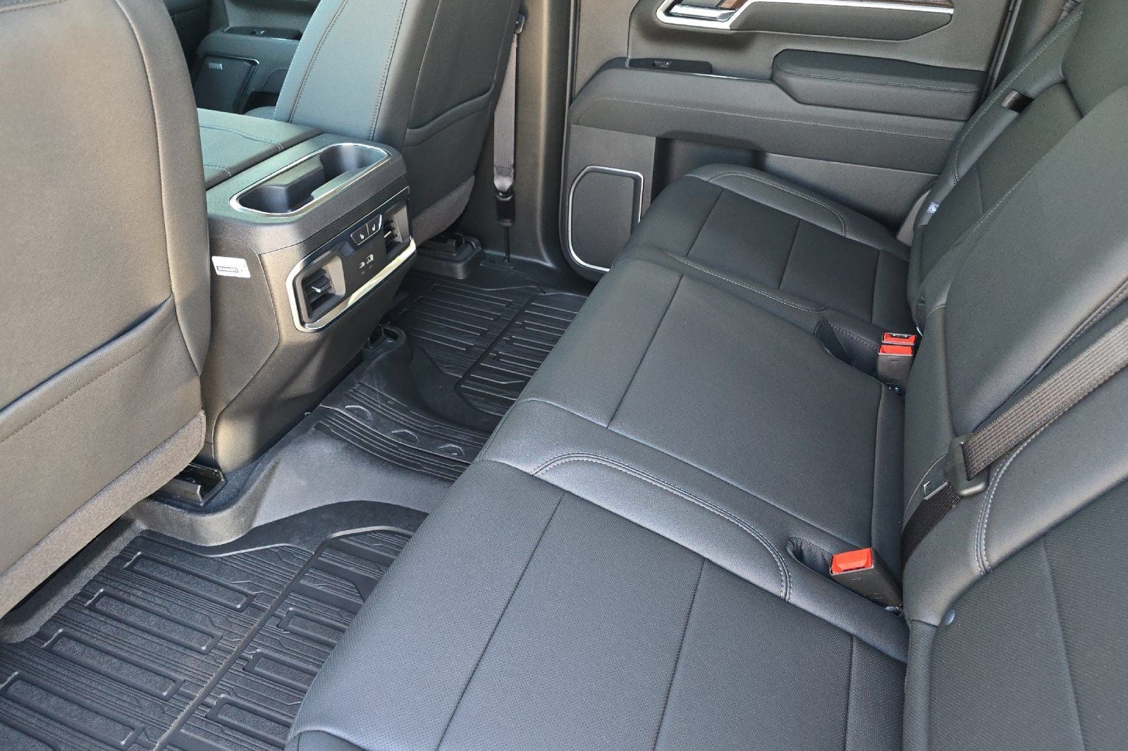 2026 GMC Sierra 2500HD SLT
