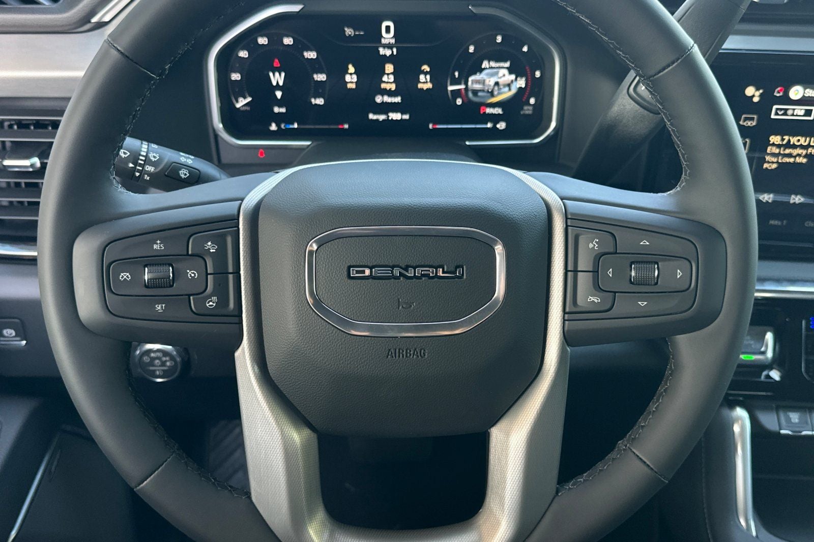 2026 GMC Sierra 2500HD Denali