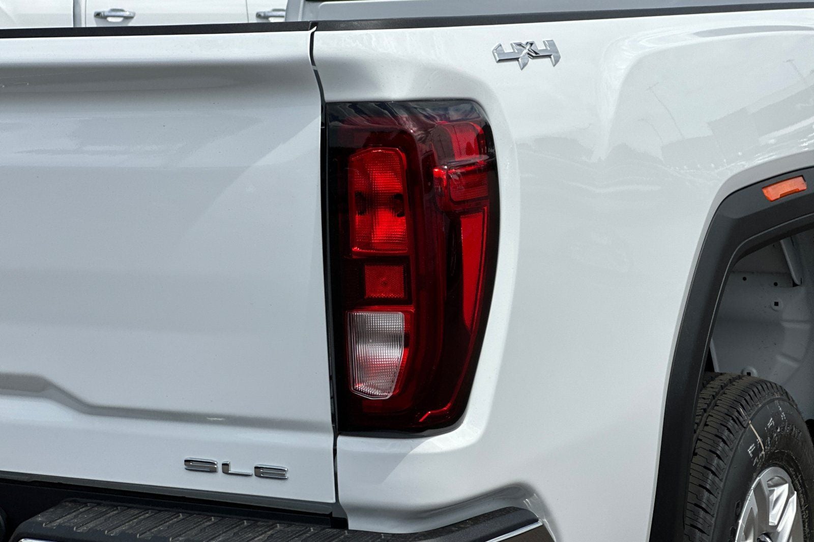 2026 GMC Sierra 2500HD SLE