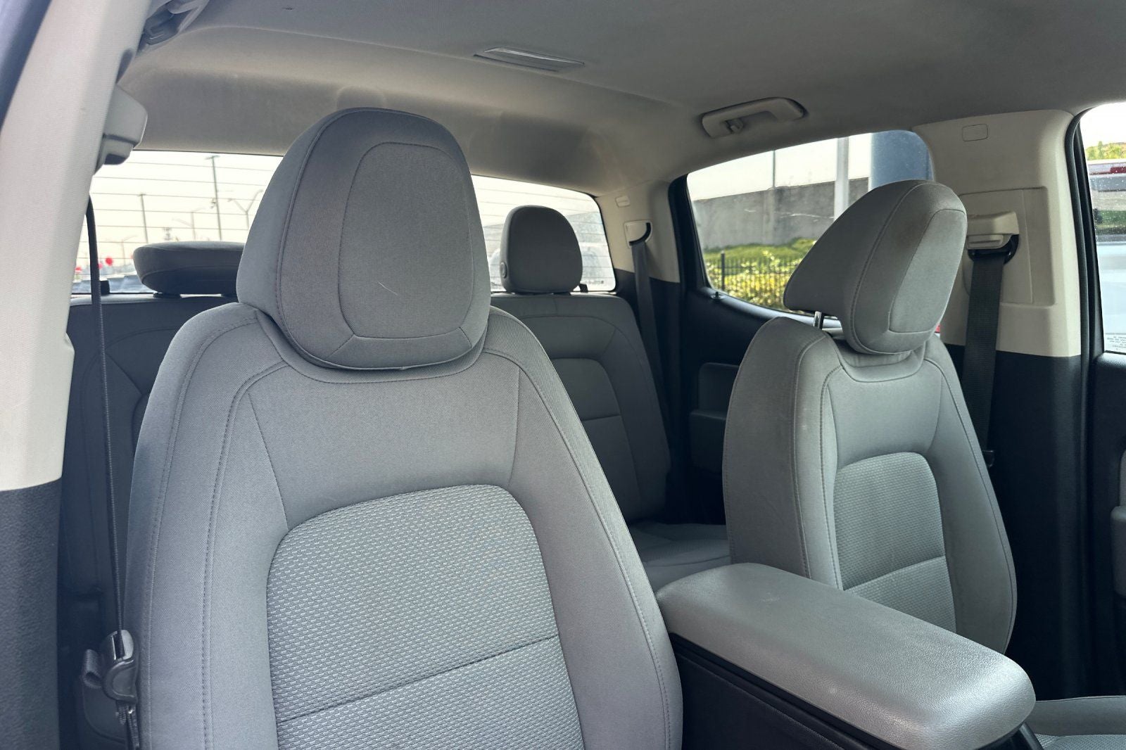 2016 GMC Canyon Base