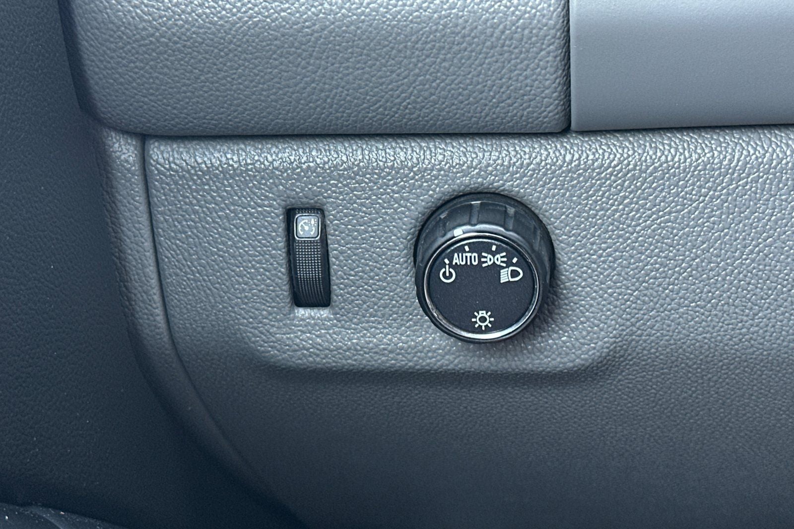 2016 GMC Canyon Base
