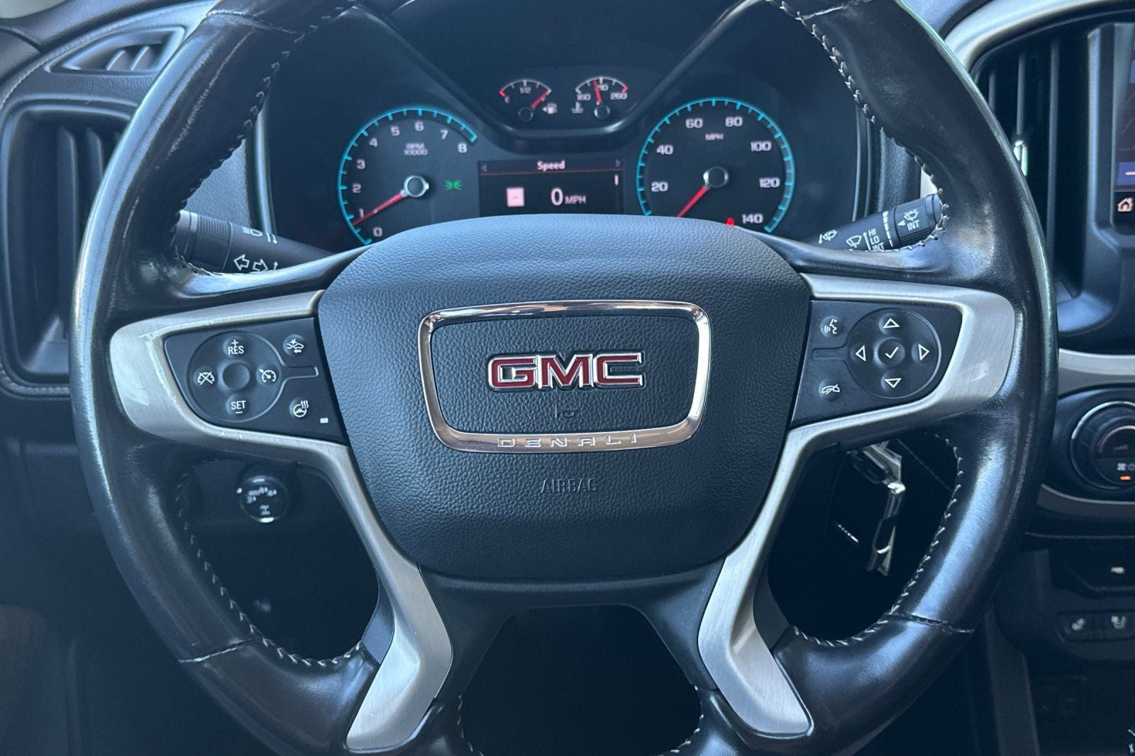 2020 GMC Canyon Denali