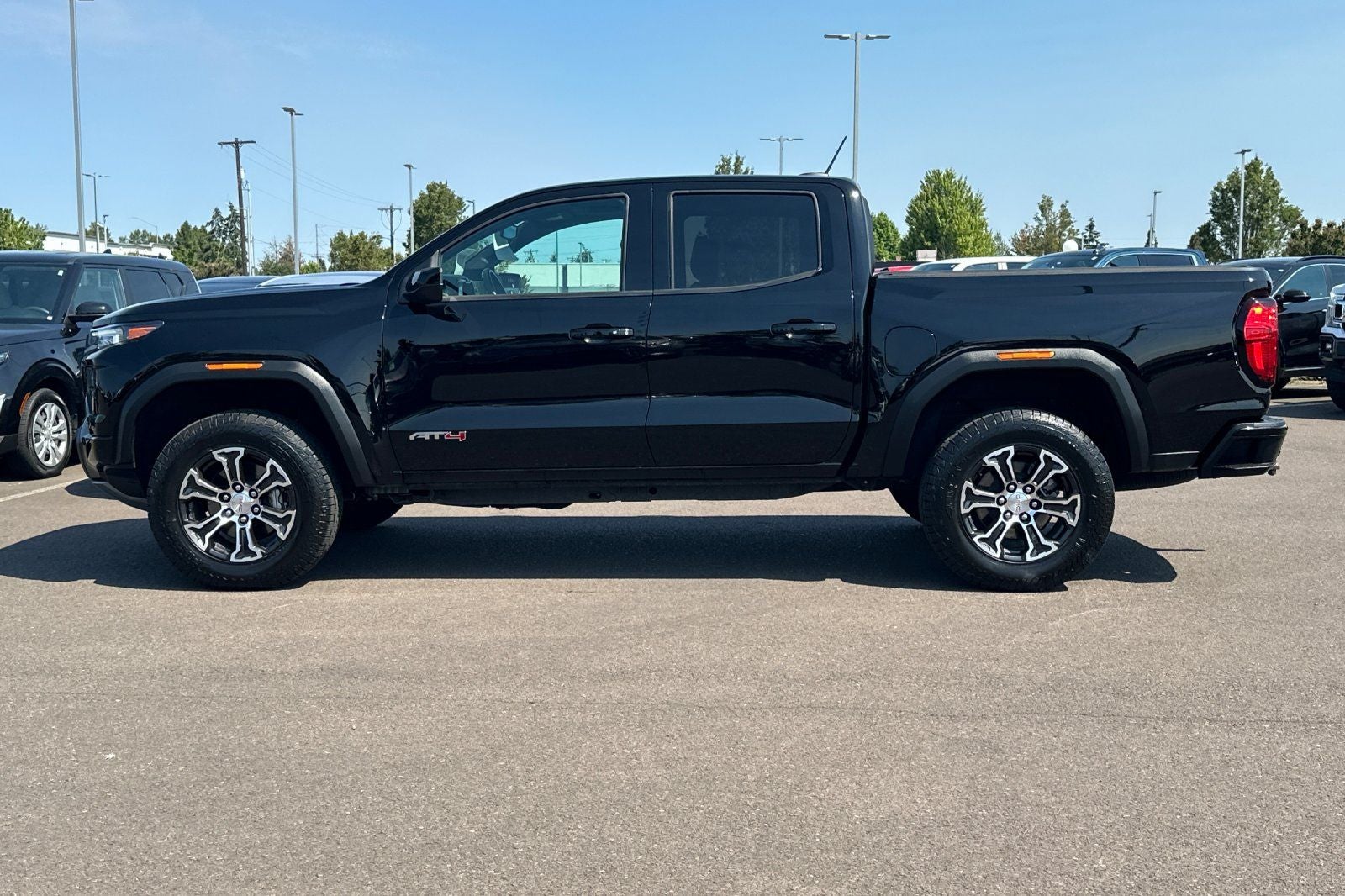 2024 GMC Canyon AT4