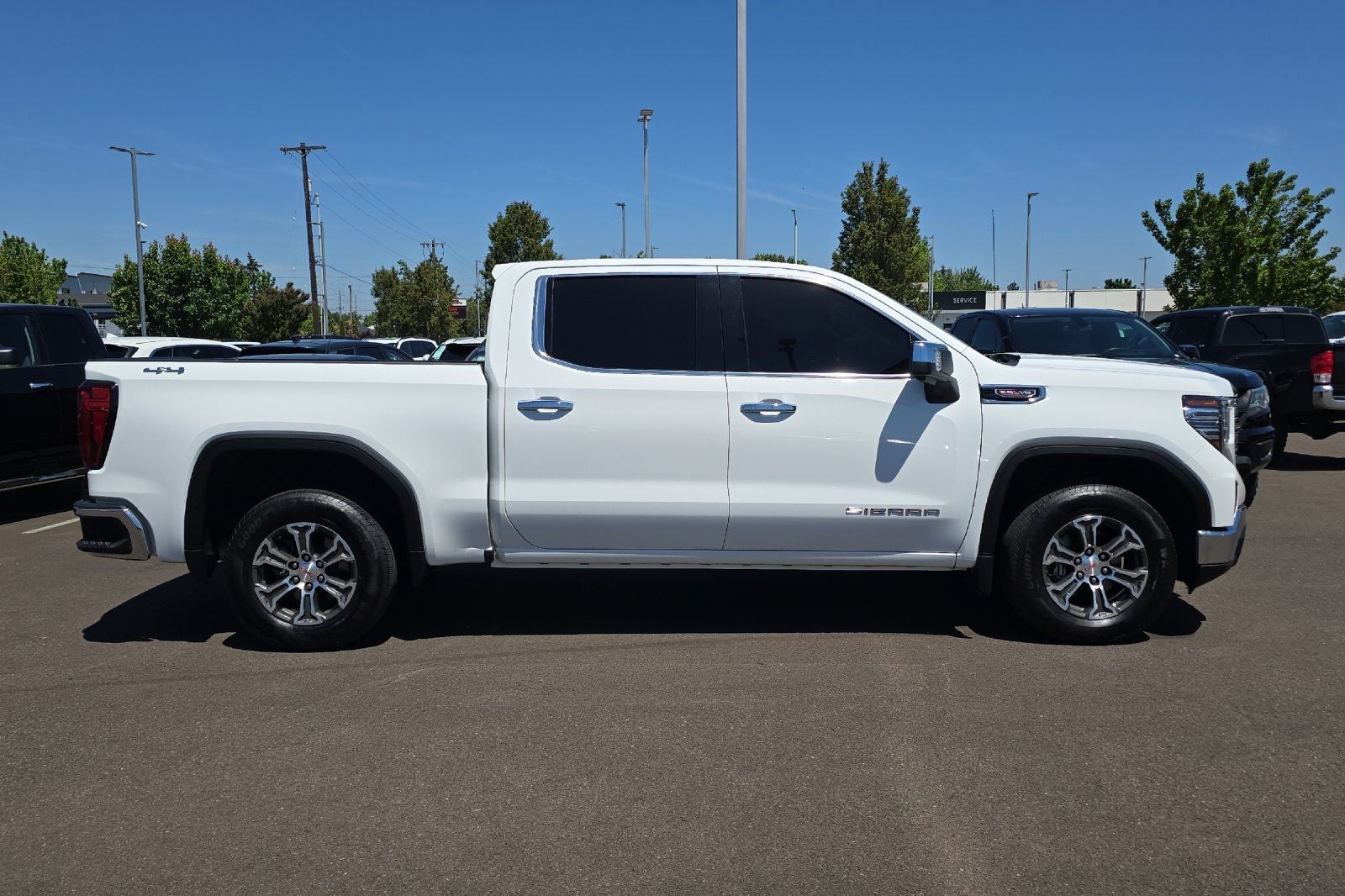 2022 GMC Sierra 1500 SLT