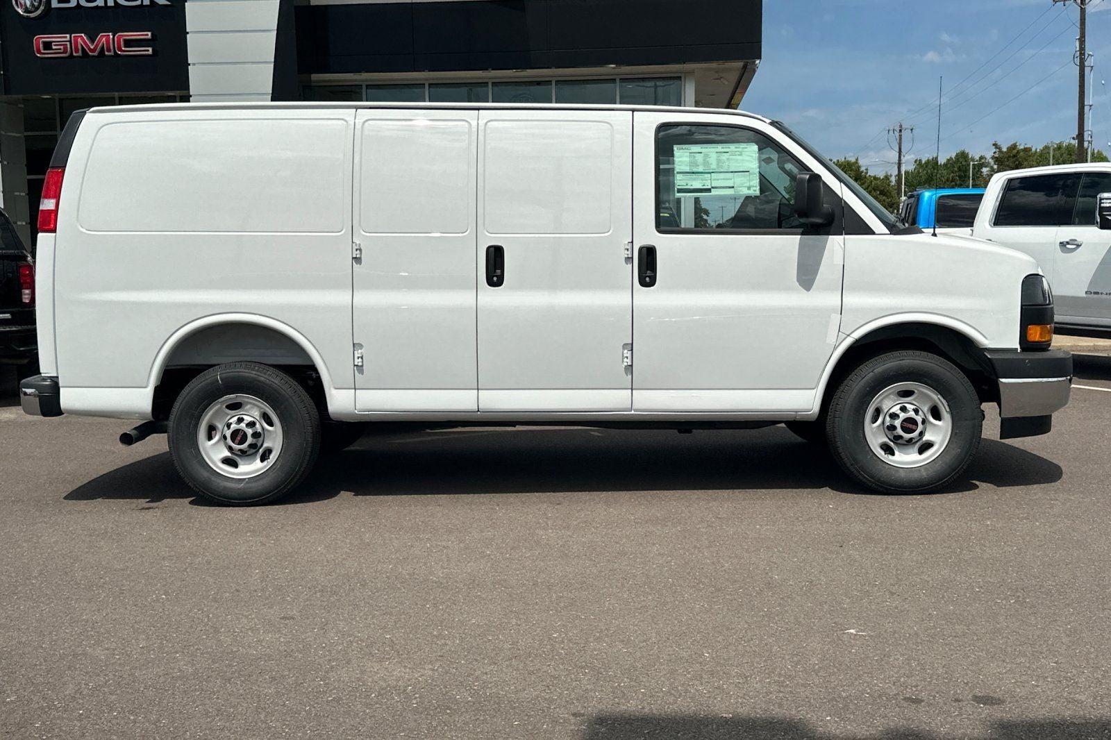 2026 GMC Savana 2500 Work Van