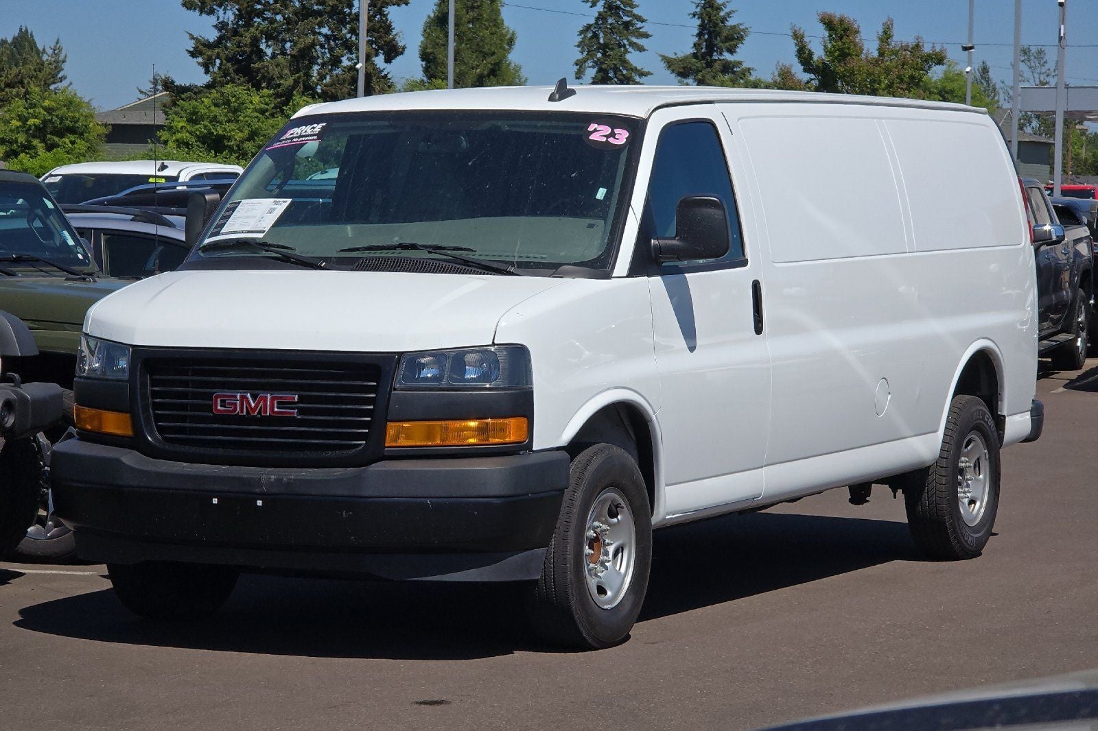 2023 GMC Savana 2500 Work Van