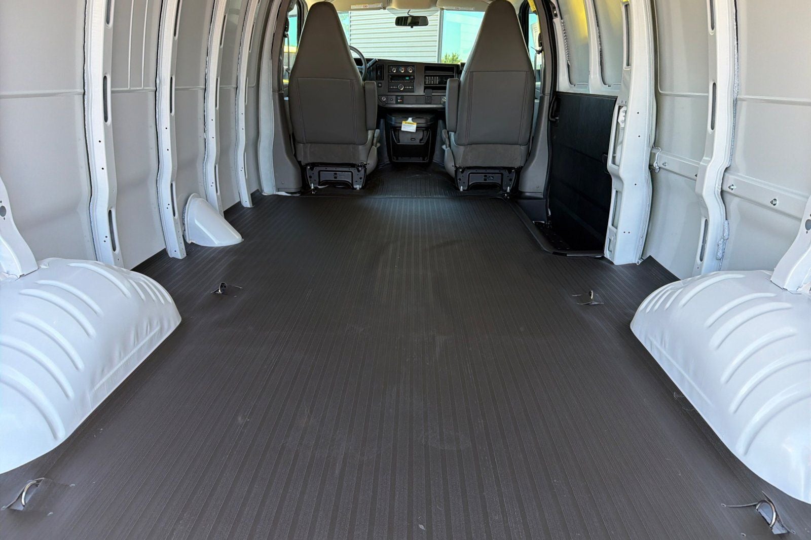 2026 GMC Savana 3500 Work Van