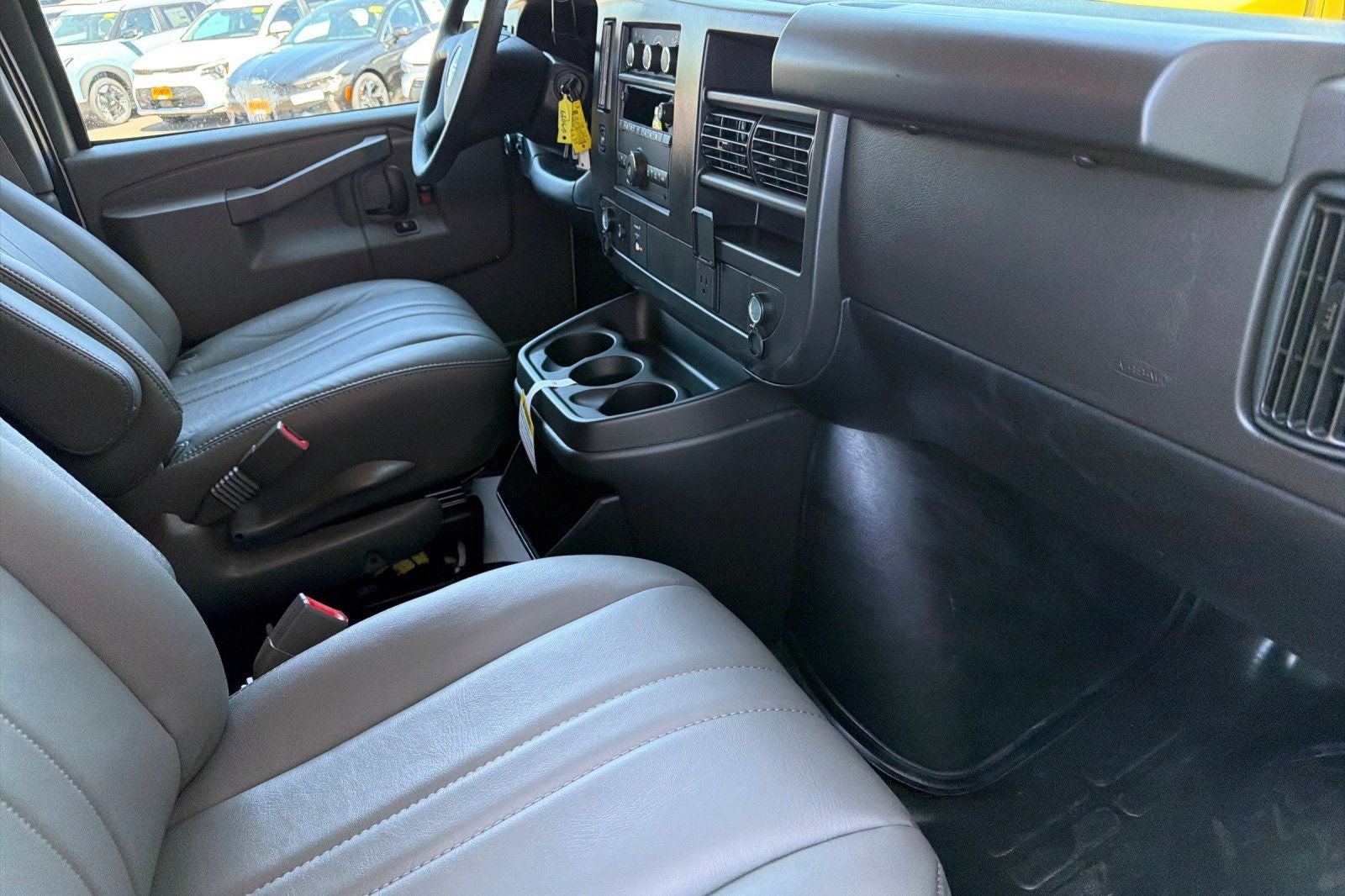 2026 GMC Savana 3500 Work Van