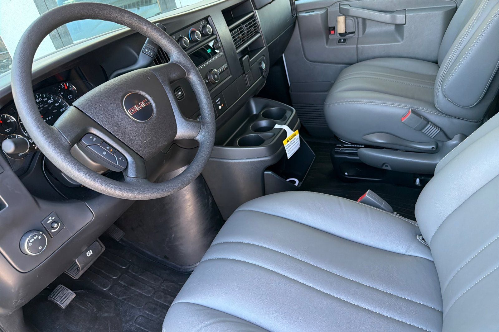 2026 GMC Savana 3500 Work Van