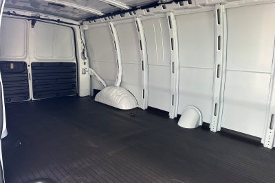 2026 GMC Savana 3500 Work Van