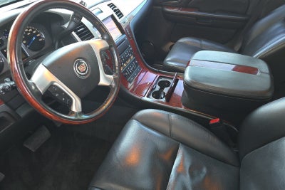 2008 Cadillac Escalade Base