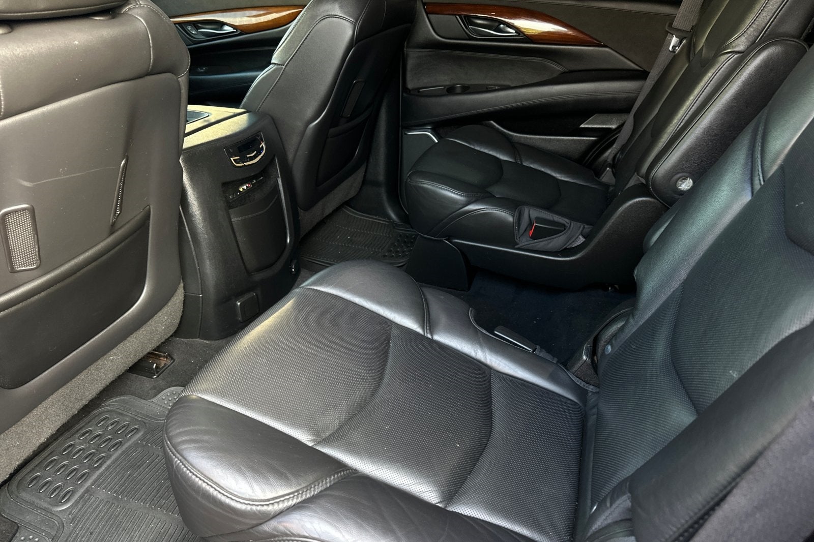 2016 Cadillac Escalade Luxury