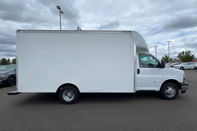 2019 Chevrolet Express 3500 Work Van Cutaway