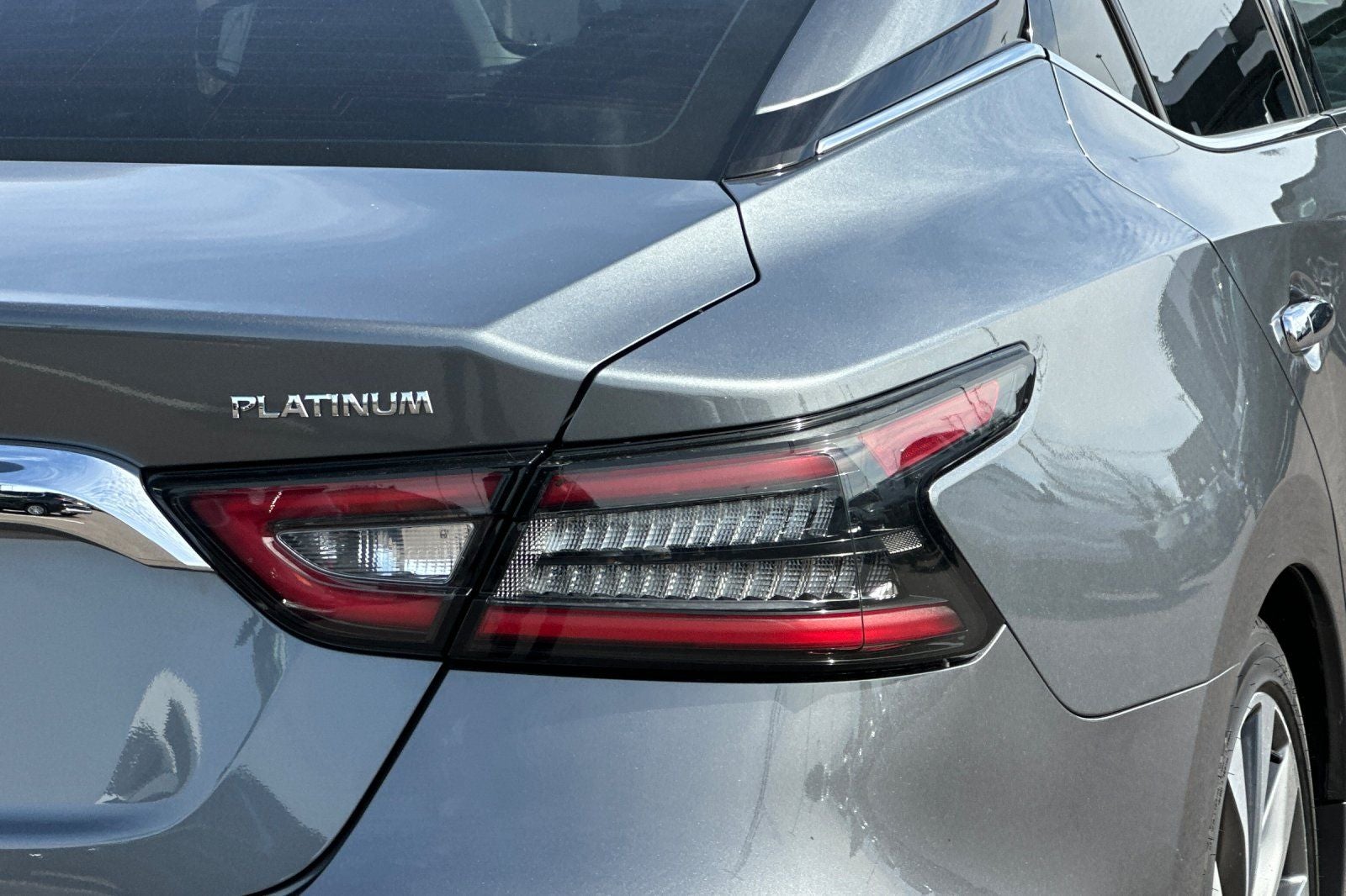 2023 Nissan Maxima Platinum