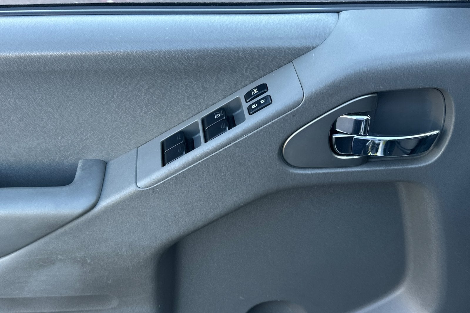 2017 Nissan Frontier SV