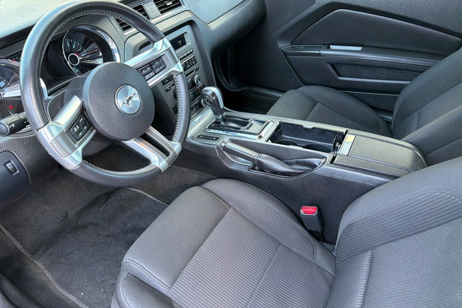 2014 Ford Mustang V6