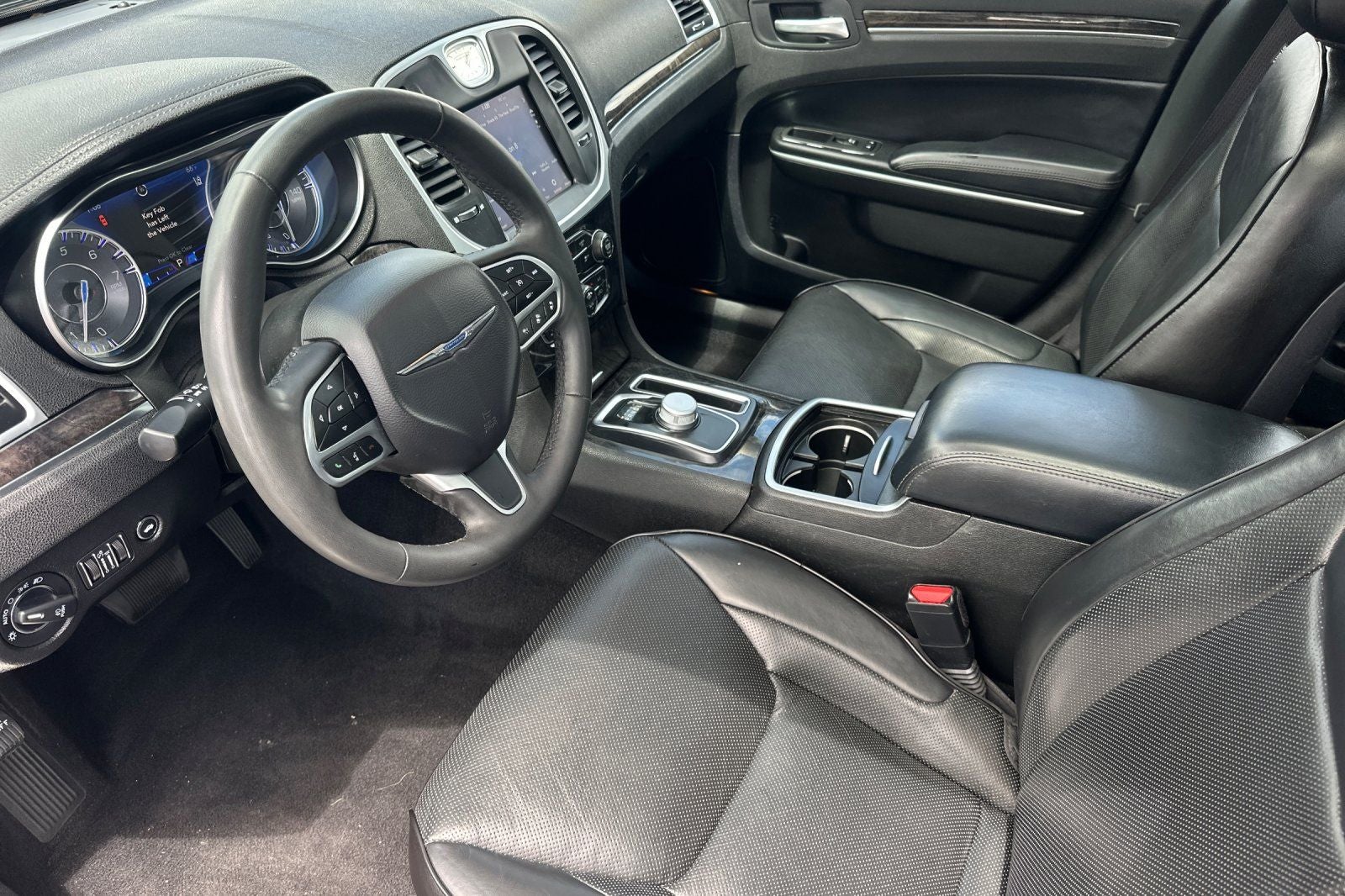 2022 Chrysler 300 Touring