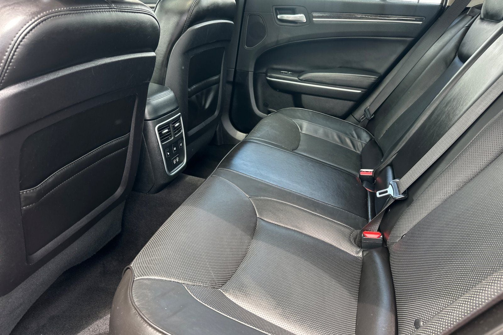 2022 Chrysler 300 Touring