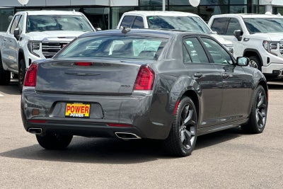 2022 Chrysler 300 Touring