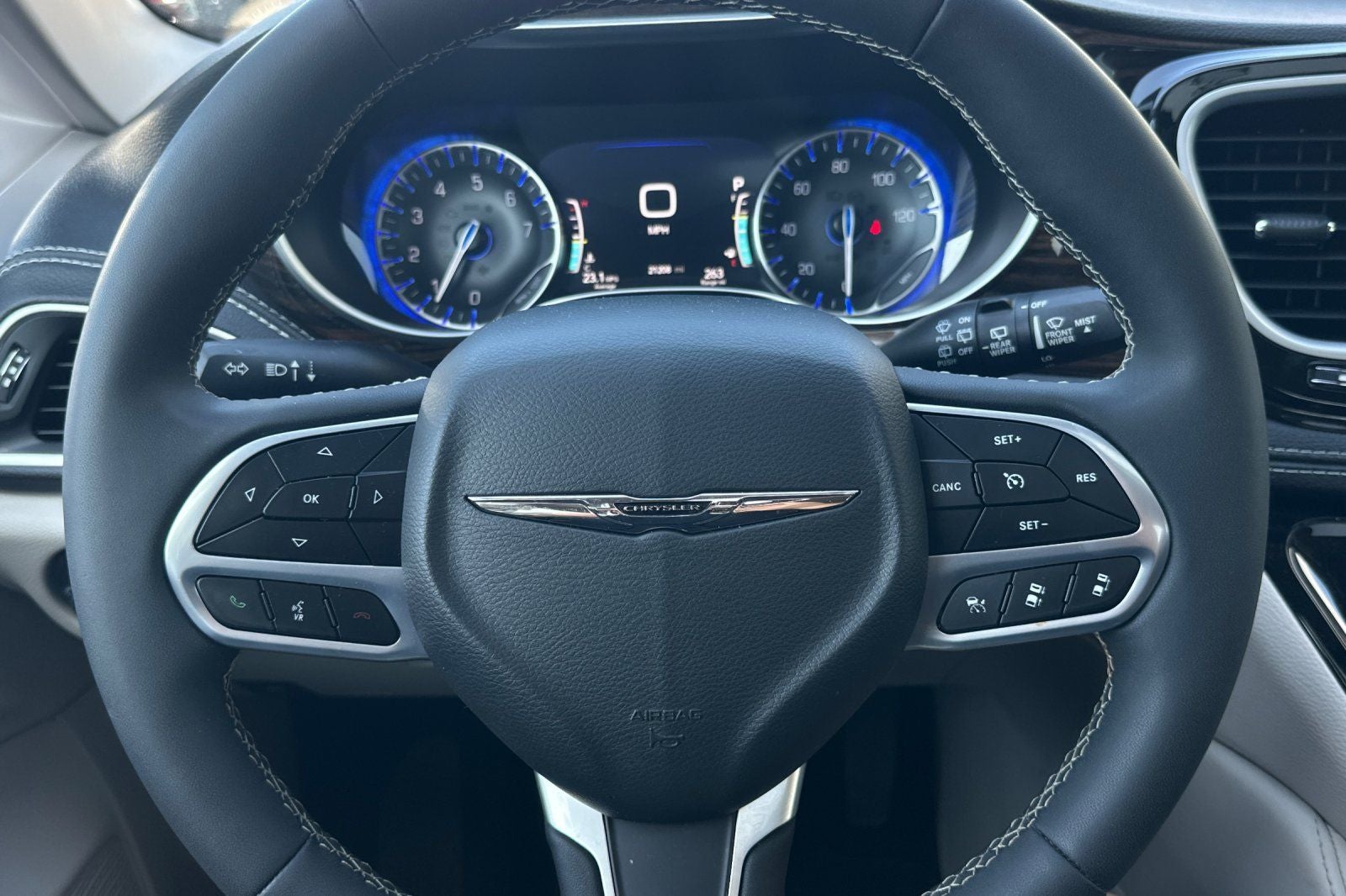 2023 Chrysler Pacifica Limited
