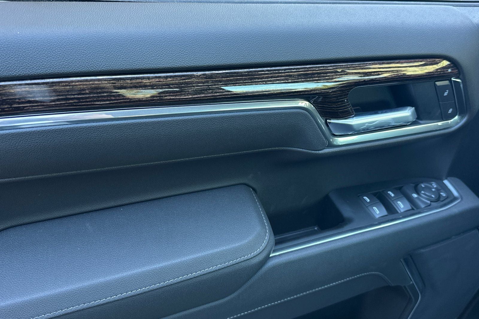 2026 GMC Sierra 1500 Base