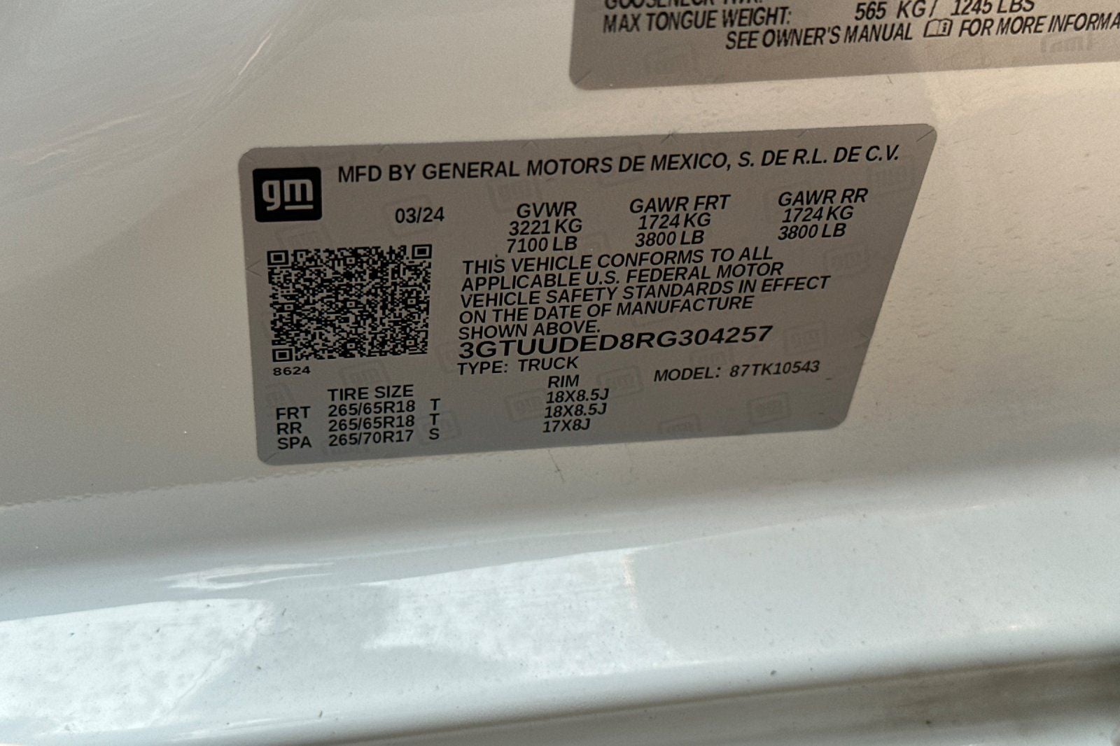 2024 GMC Sierra 1500 SLT