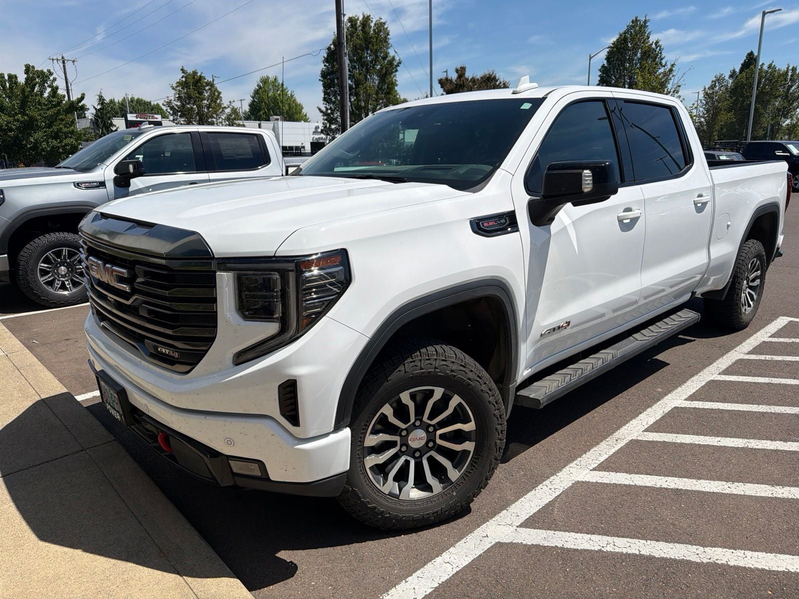2023 GMC Sierra 1500 AT4