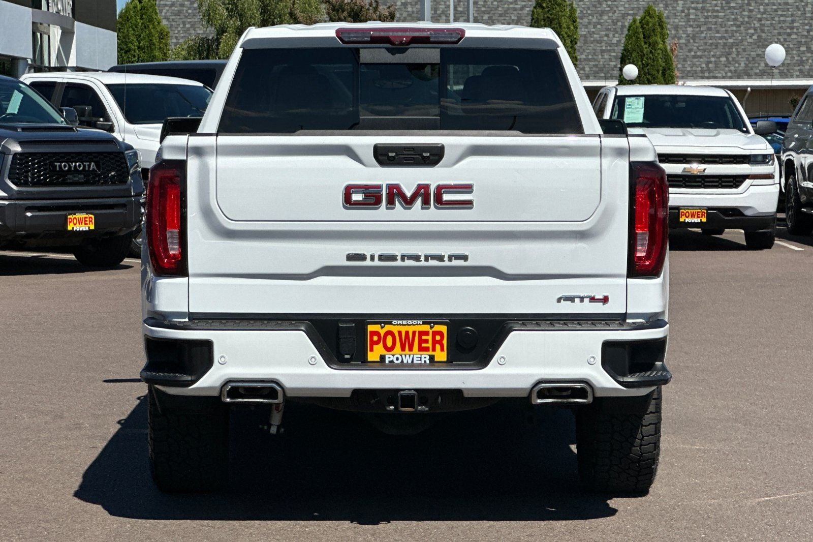 2023 GMC Sierra 1500 AT4