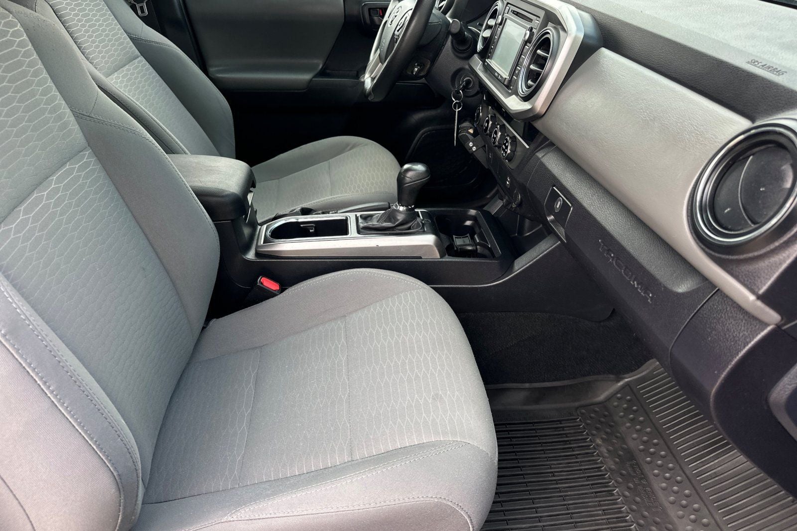 2017 Toyota Tacoma SR5
