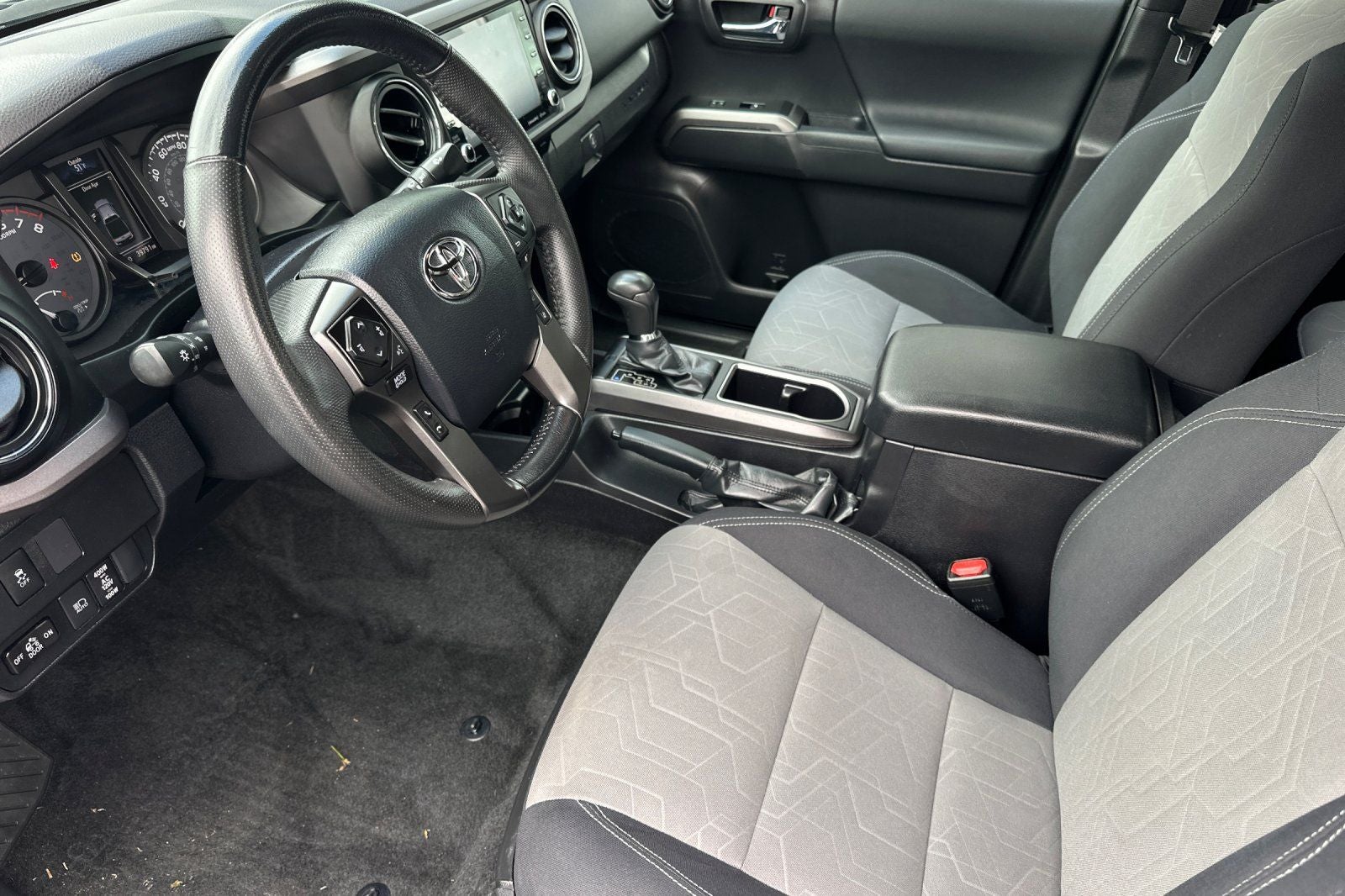 2023 Toyota Tacoma TRD Off-Road V6