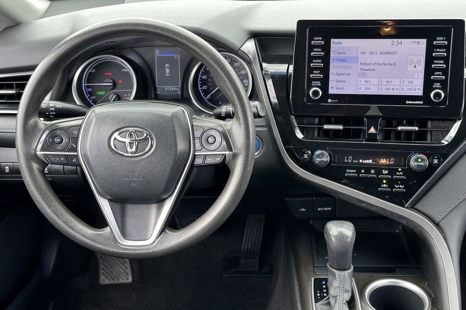 2021 Toyota Camry Hybrid LE