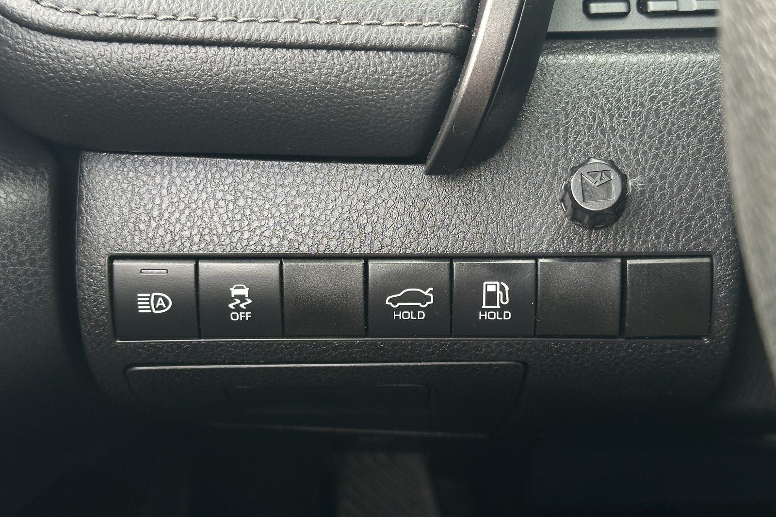 2021 Toyota Camry Hybrid LE