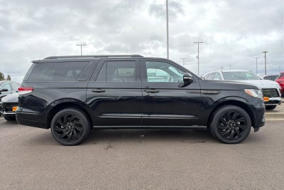 2023 Lincoln Navigator L Reserve