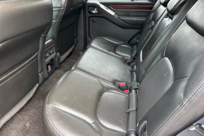 2011 Nissan Pathfinder LE
