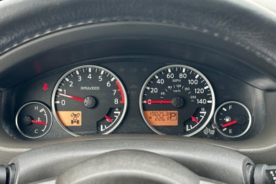 2011 Nissan Pathfinder LE