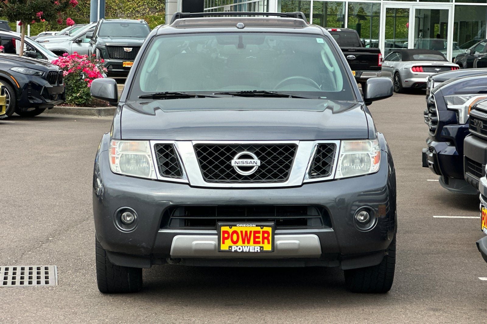 2011 Nissan Pathfinder LE