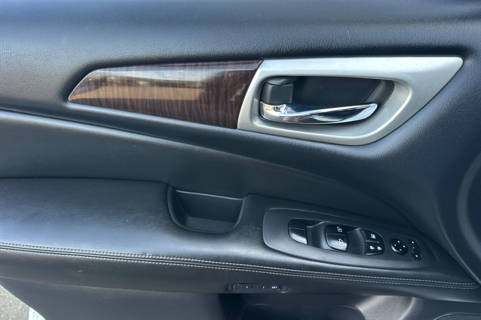 2015 Nissan Pathfinder Platinum