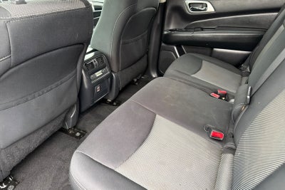 2018 Nissan Pathfinder SV