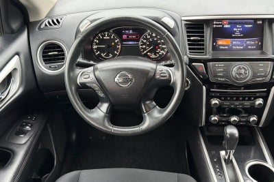 2018 Nissan Pathfinder SV