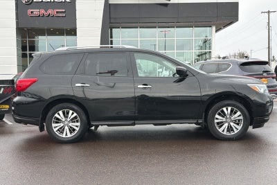 2018 Nissan Pathfinder SV